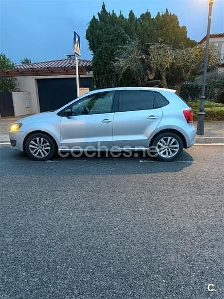Usado VW Polo Sport 90 CV (66 kW) 2011 Gris / plata Utilitario