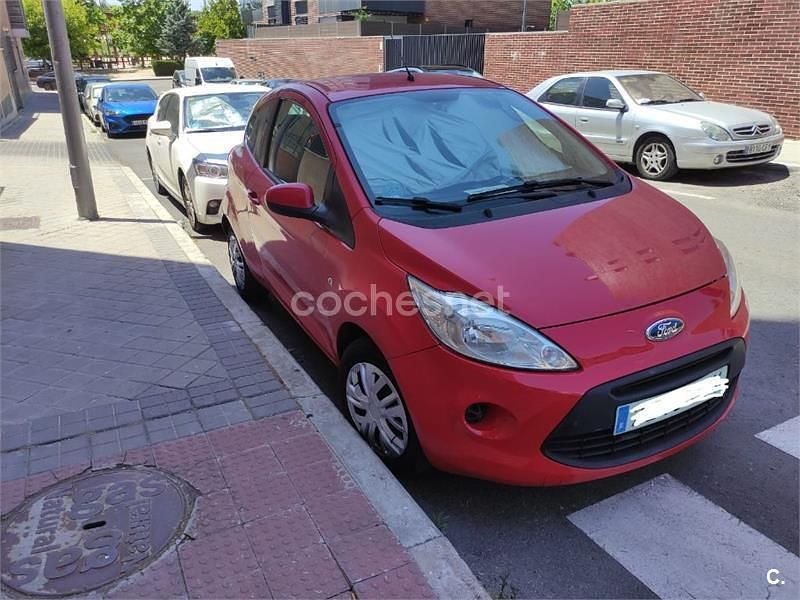 Rojo Usado 2014 Ford Ka Utilitario | 5800 € (Precio justo) - Imagen 1/4
