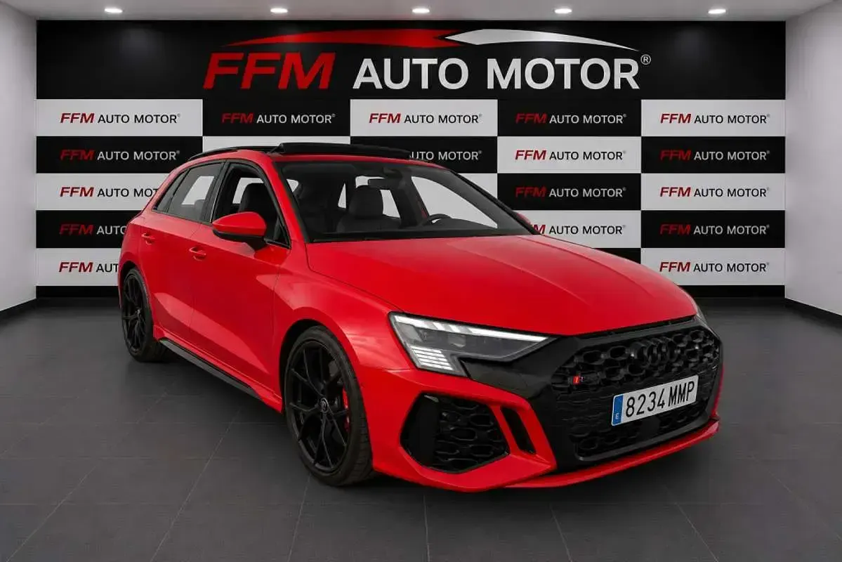 Usado Audi RS3 Sportback Performance 400 CV (294 kW) 2023 Rojo Utilitario