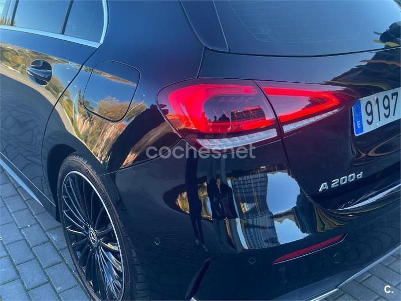 Usado Mercedes A200 150 CV (110 kW) 2021 Negro Berlina