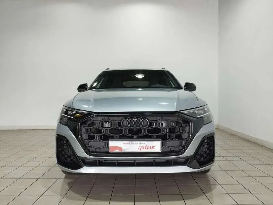 Usado Audi Q8 394 CV (289 kW) 2026 Gris SUV