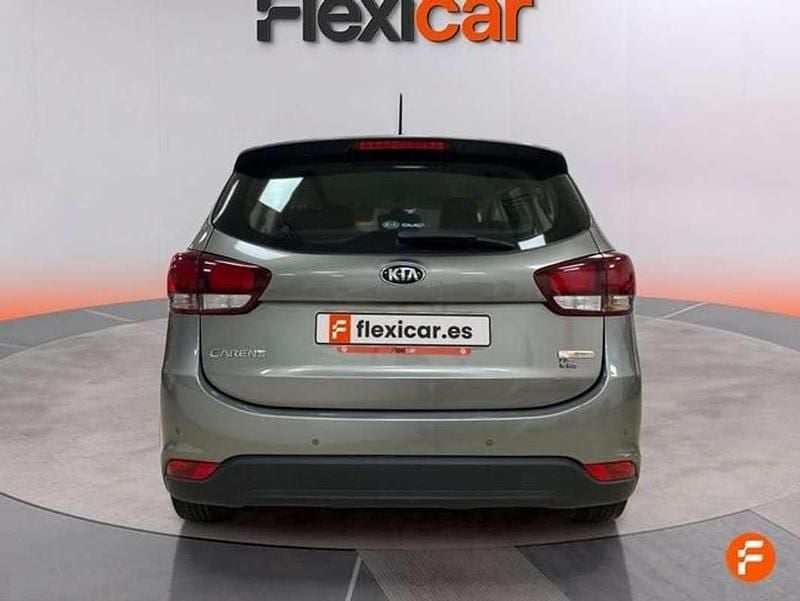 Usado Kia Carens 116 CV (85 kW) 2018 Gris Monovolumen