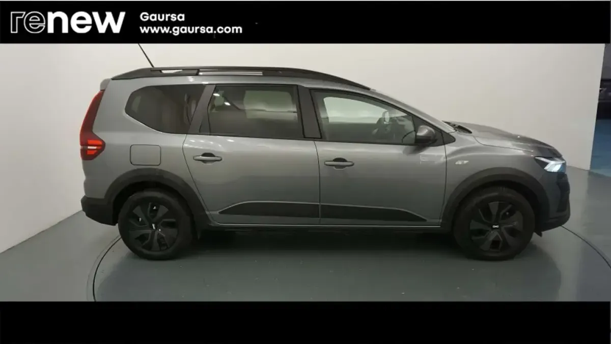 Usado Dacia Jogger Expression 140 CV (102 kW) 2025 Monovolumen