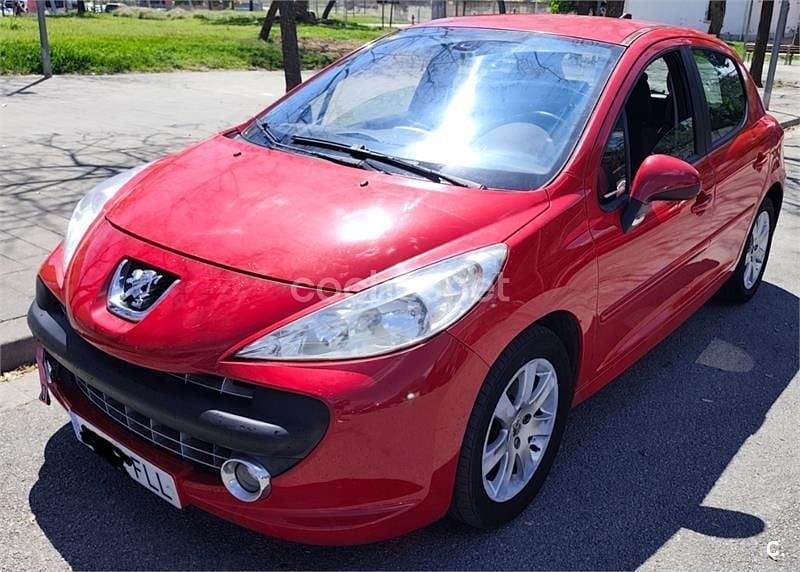 Usado Peugeot 207 Premium 120 CV (88 kW) 2007 Rojo Berlina