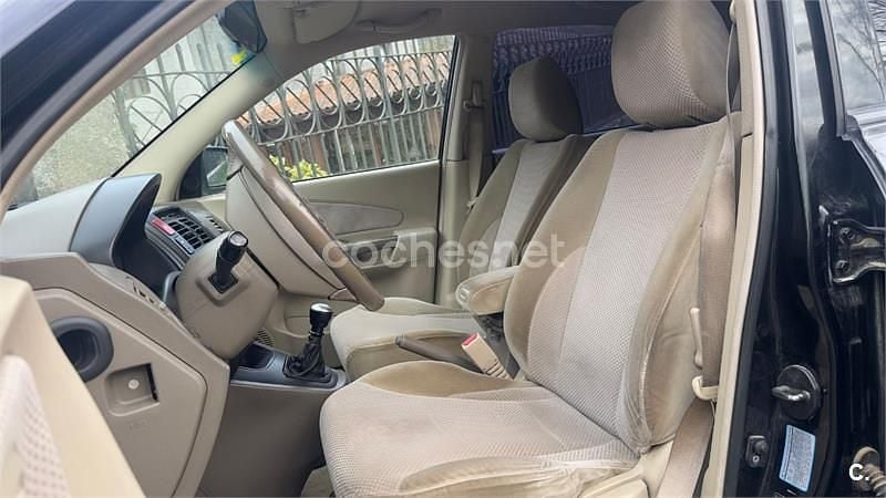 Usado Hyundai Tucson Comfort 140 CV (102 kW) 2007 Negro SUV