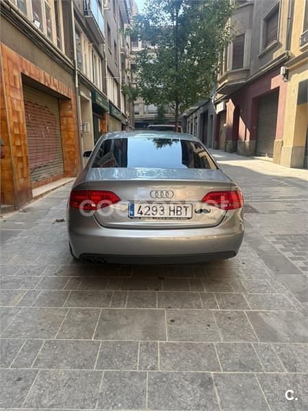 Usado Audi A4 143 CV (105 kW) 2011 Gris / plata Berlina