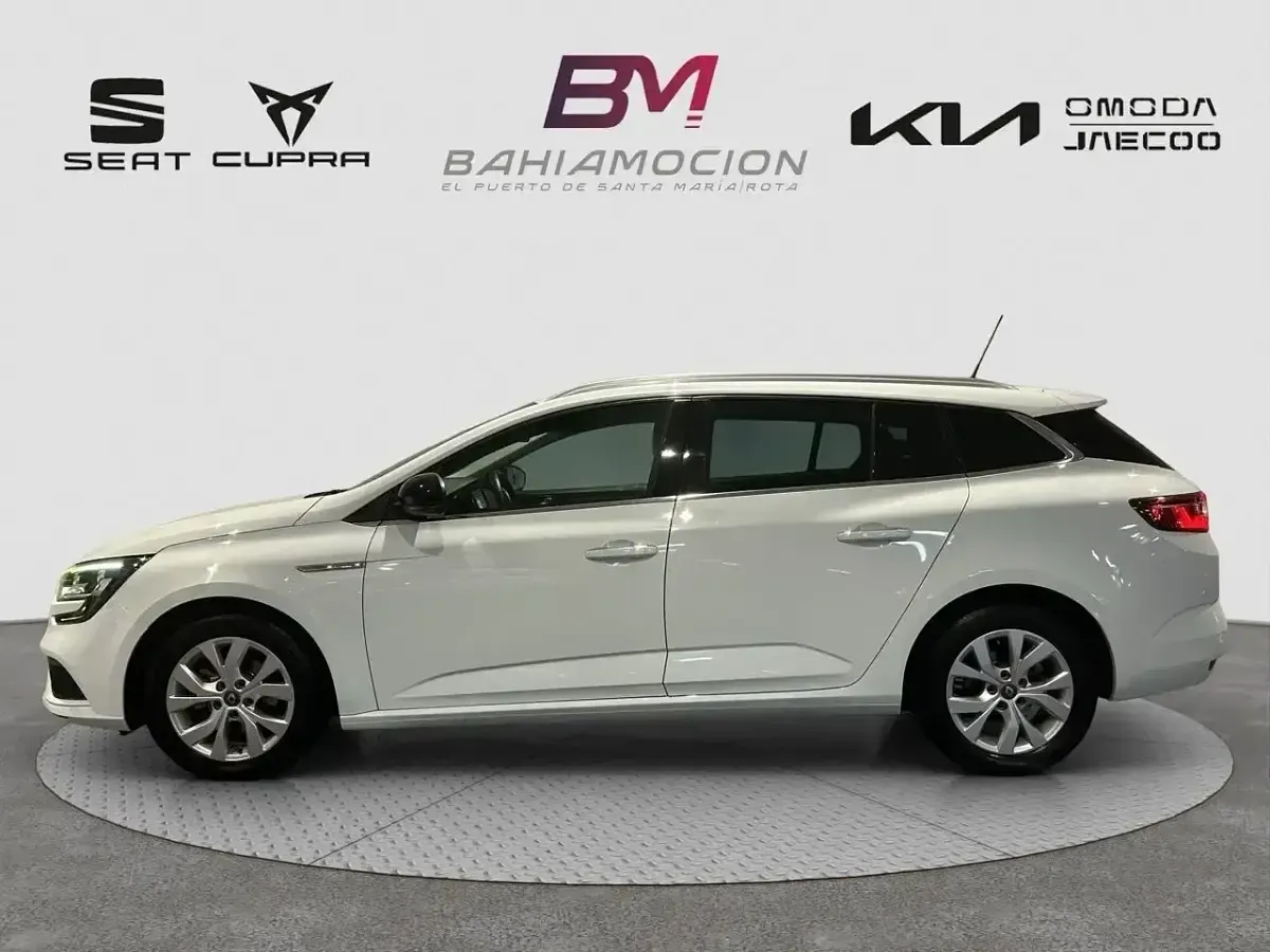 Käytetty Renault Mégane GT Line GT-Line 130 HP (95 kW) 2018 Valkoinen Farmari