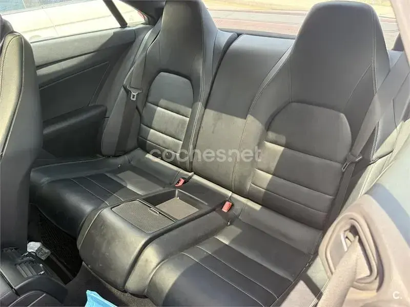 Usado Mercedes E350 Elegance 231 CV (169 kW) 2009 Rojo Coupe