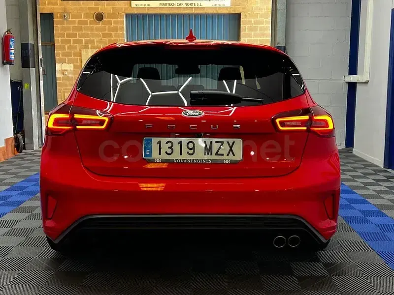 Usado Ford Focus ST-Line 125 CV (91 kW) 2025 Rojo Berlina