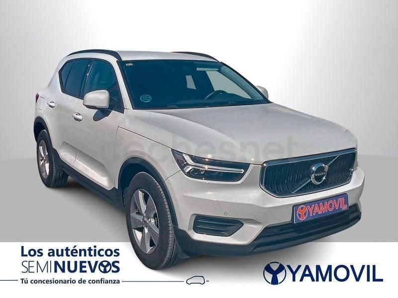 Usado Volvo XC40 Momentum 129 CV (94 kW) 2020 Blanco SUV