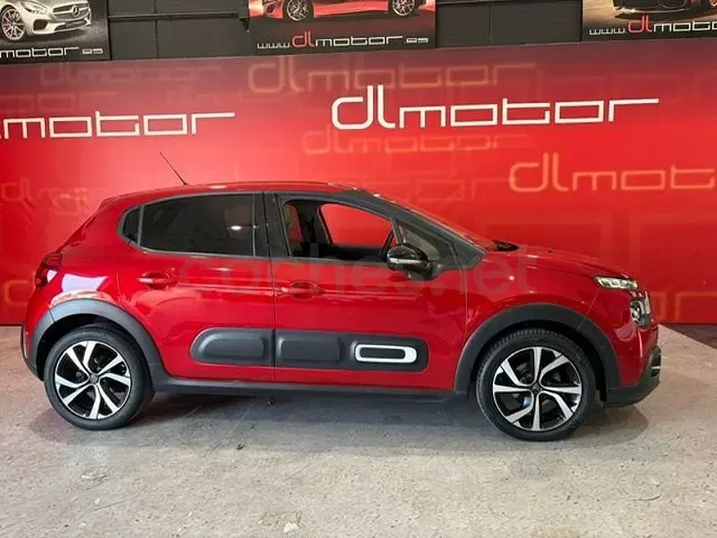 Usado Citroën C3 PureTech 110 CV (80 kW) 2021 Rojo Utilitario