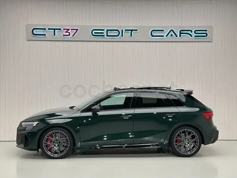 Nuevo Audi RS3 400 CV (294 kW) 2026 Verde Berlina