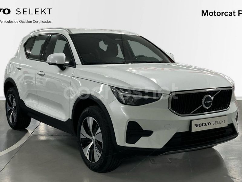 Blanco Nuevo 2025 Volvo XC40 Core SUV | 39.500 € (Precio justo) - Imagen 1/4