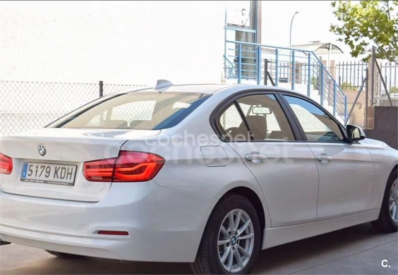 Usado BMW 318 150 CV (110 kW) 2018 Blanco Berlina