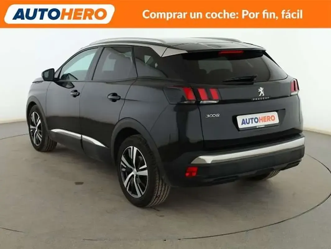 Usado Peugeot 3008 Allure 131 CV (96 kW) 2019 Negro SUV