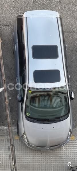 Usado Mitsubishi Grandis Intense 136 CV (100 kW) 2007 Gris / plata Monovolumen