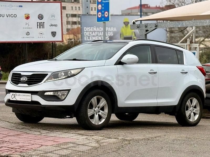 Blanco Usado 2013 Kia Sportage SUV | 7990 € (Precio justo) - Imagen 1/4