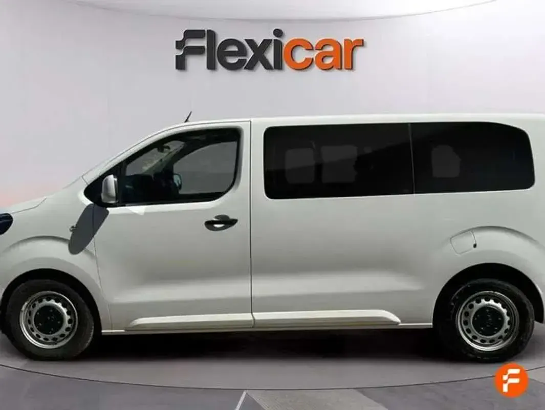 Usado Toyota Proace 120 CV (88 kW) 2021 Blanco Monovolumen