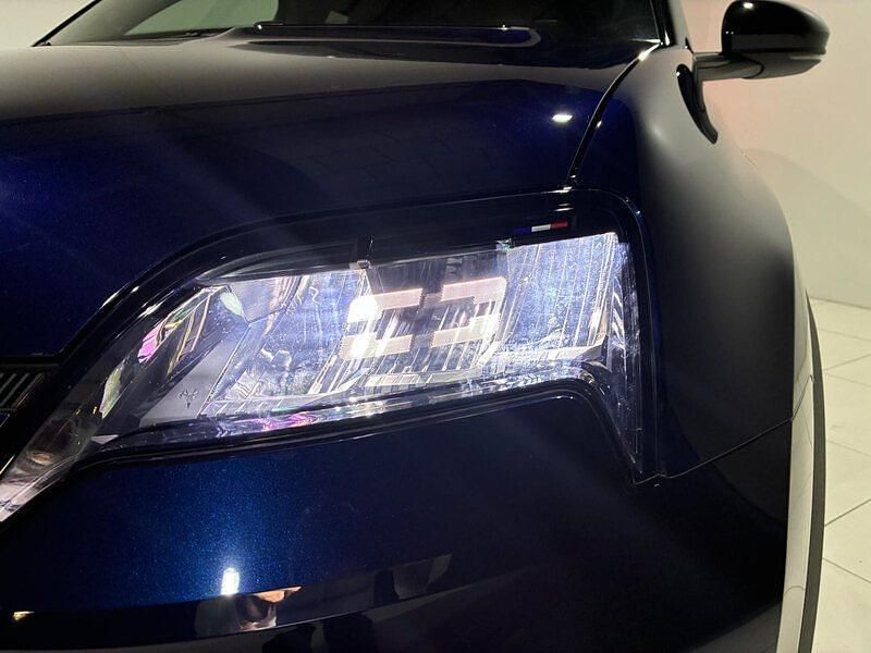 Nuevo Renault R5 Techno 110 kW (150 CV) 2025 Azul Utilitario