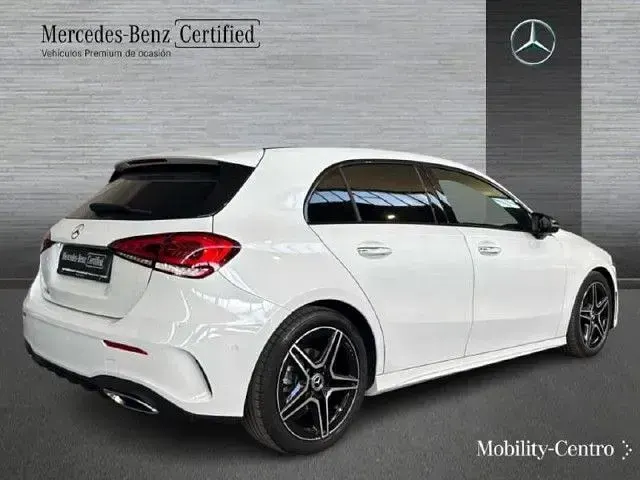 Usado Mercedes A180 136 CV (100 kW) 2022 Blanco digital