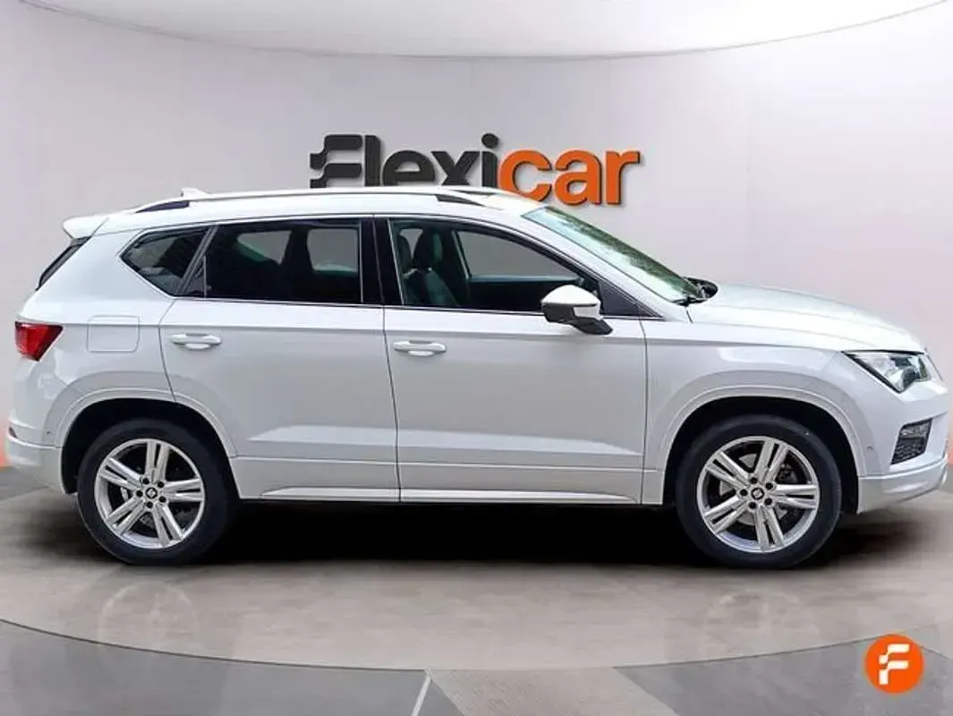 Usado Seat Ateca 4Drive 190 CV (139 kW) 2017 Blanco SUV