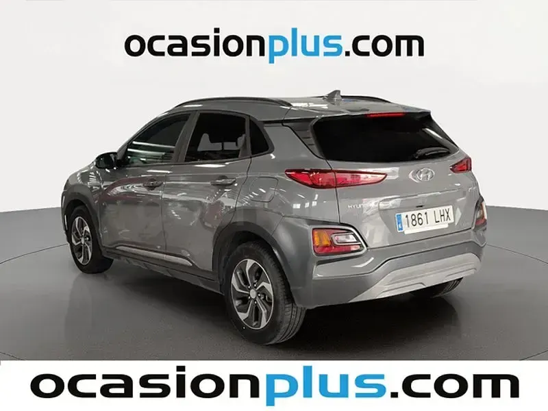 Usado Hyundai Kona 141 CV (103 kW) 2020 Gris / plata SUV