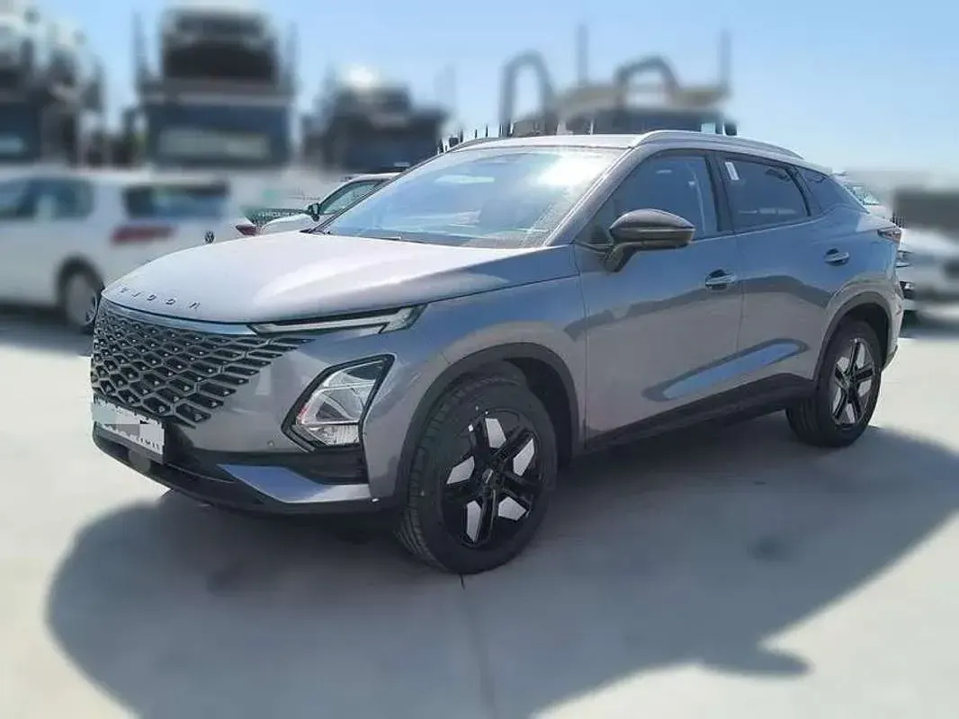 Nuevo Omoda 5 147 CV (108 kW) 2025 Gris SUV