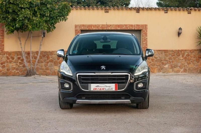 Usado Peugeot 3008 Style 130 CV (95 kW) 2016 Negro Utilitario