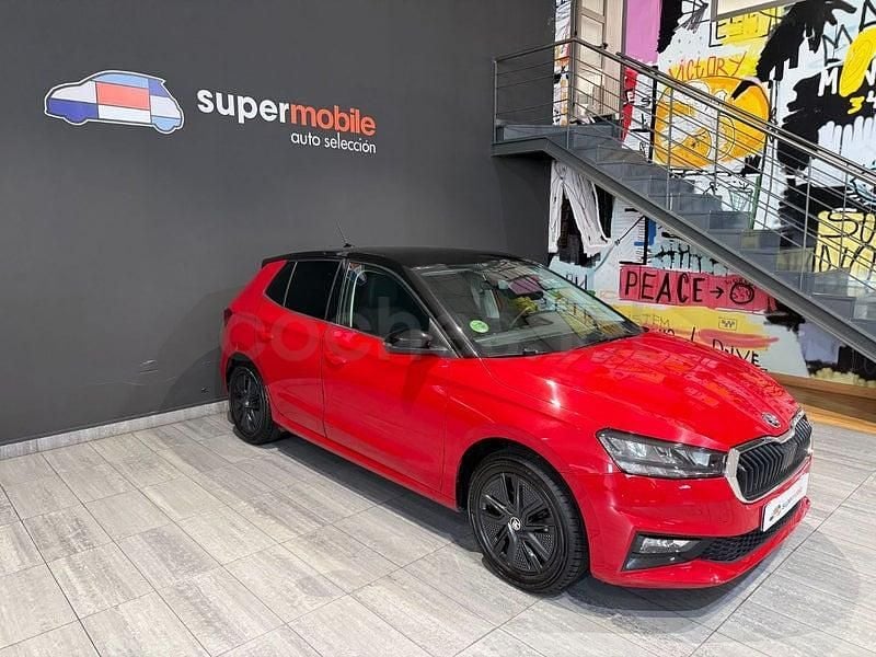 Usado Skoda Fabia Style 95 CV (69 kW) 2022 Rojo Utilitario