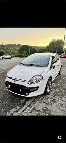 Blanco Usado 2011 Fiat Punto Evo Dynamic Utilitario | 4990 € (Un poco caro) - Imagen 1/4