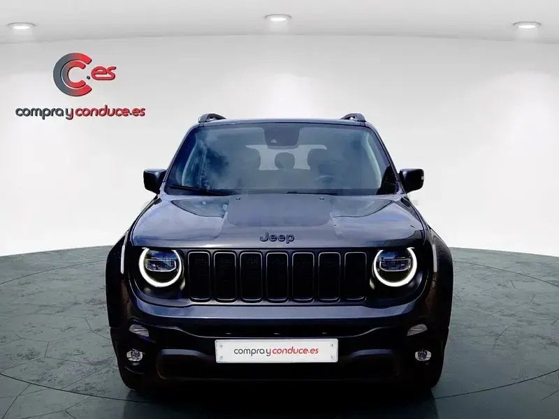 Usado Jeep Renegade Trailhawk 240 CV (176 kW) 2022 Gris / plata SUV