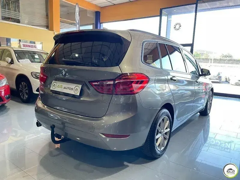 Usado BMW 218 Active Tourer 150 CV (110 kW) 2015 Gris / plata Monovolumen