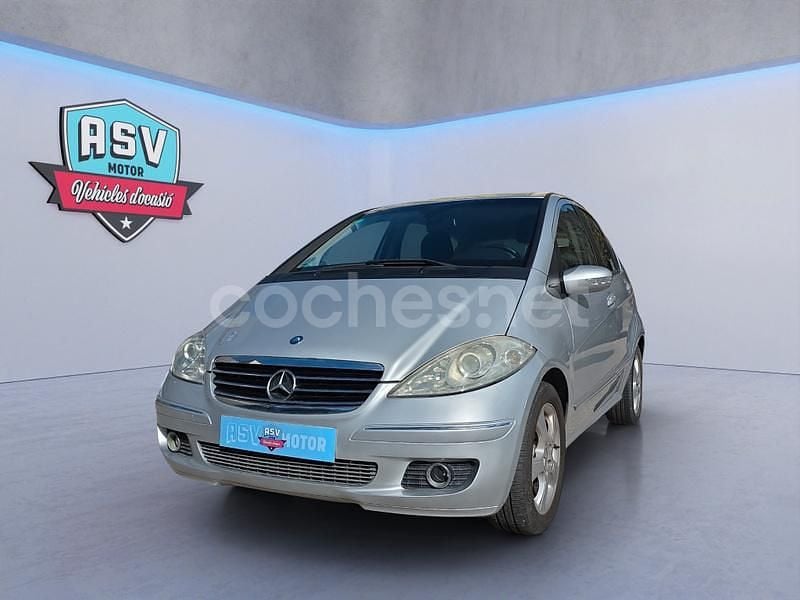 Usado Mercedes A170 Elegance 116 CV (85 kW) 2006 Gris / plata Monovolumen