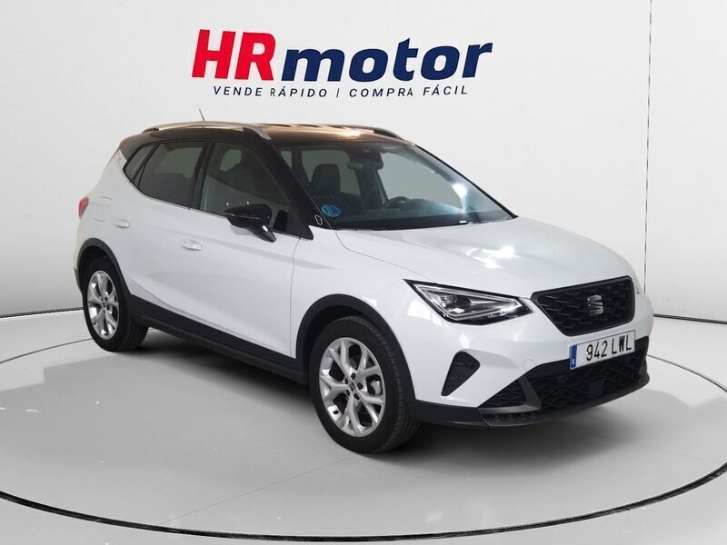 Blanco Usado 2022 Seat Arona FR SUV | 17.350 € (Precio justo) - Imagen 1/4