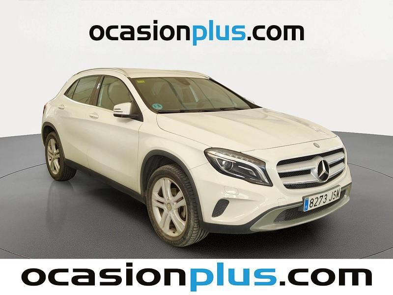 Usado Mercedes GLA200 Urban 136 CV (100 kW) 2016 Blanco SUV