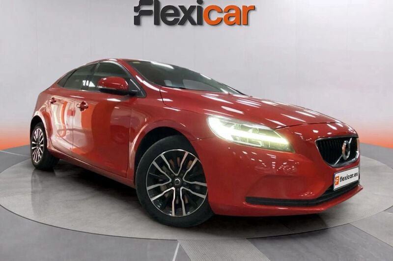 Rojo Usado 2018 Volvo V40 Familiar | 12.490 € (Buen precio) - Imagen 1/4