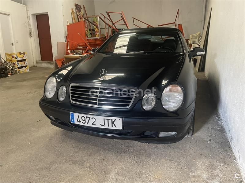 Usado Mercedes CLK200 Avantgarde 136 CV (100 kW) 2000 Negro Descapotable