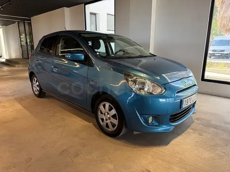 Usado Mitsubishi Space Star Motion 80 CV (58 kW) 2014 Azul Monovolumen