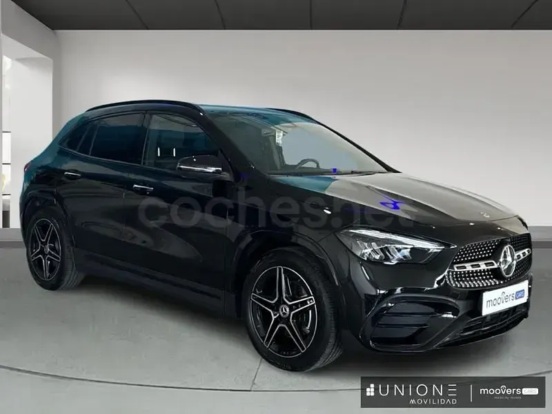 Usado Mercedes GLA200 150 CV (110 kW) 2025 Negro SUV