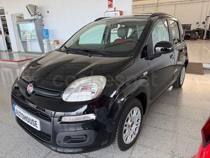 Usado Fiat Panda Lounge 69 CV (50 kW) 2013 Negro Utilitario