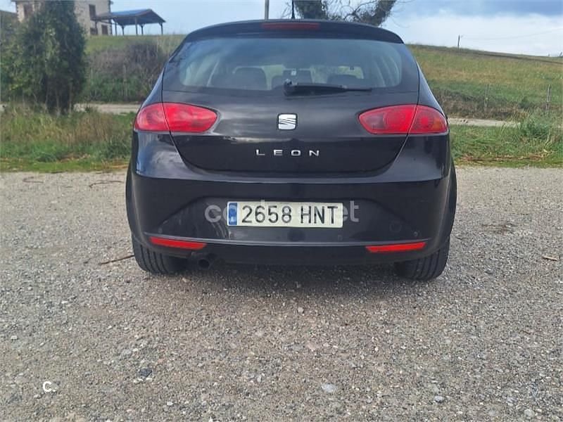 Usado Seat Leon Copa 105 CV (77 kW) 2013 Negro Berlina