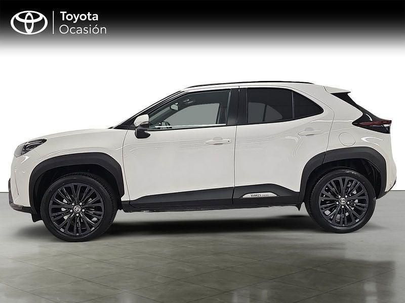 Usado Toyota Yaris 116 CV (85 kW) 2024 Blanco Utilitario