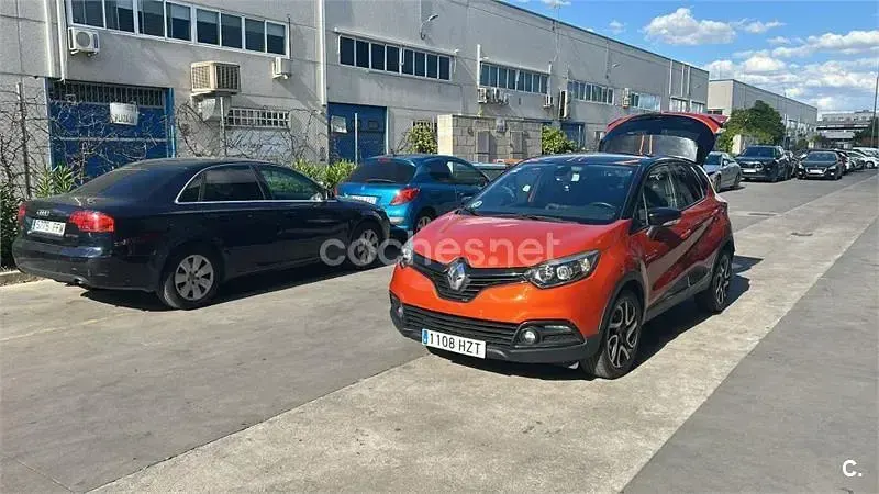 Usado Renault Captur Intens 90 CV (66 kW) 2014 Naranja SUV
