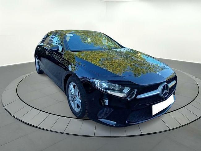 Usado Mercedes A180 Business 116 CV (85 kW) 2019 Negro Berlina