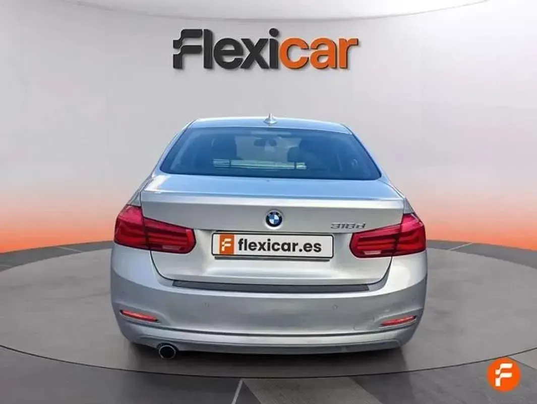 Używany BMW 318 150 KM (110 kW) 2016 Szary Sedan/Limuzyna