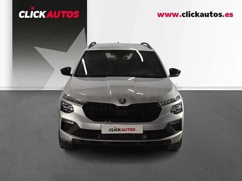 Usado Skoda Kamiq Sport 115 CV (84 kW) 2025 Gris / plata SUV