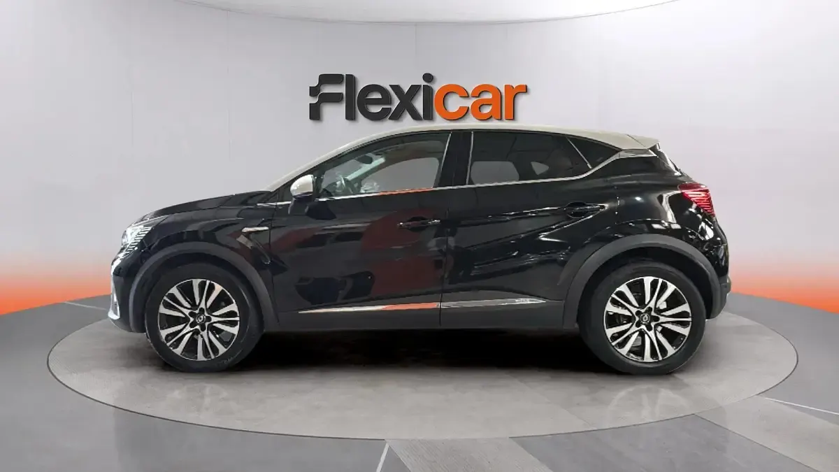Usado Renault Captur Zen 116 HP (85 kW) 2020 Preto SUV