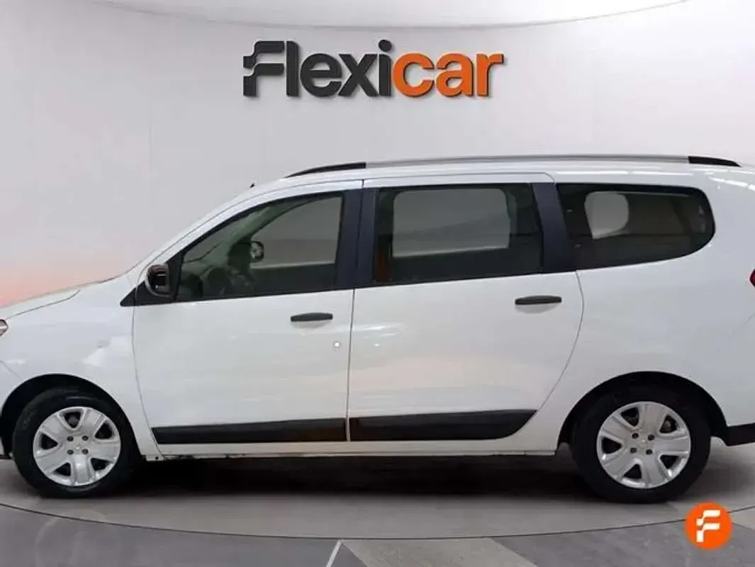 Usado Dacia Lodgy Comfort 95 CV (69 kW) 2021 Blanco Monovolumen