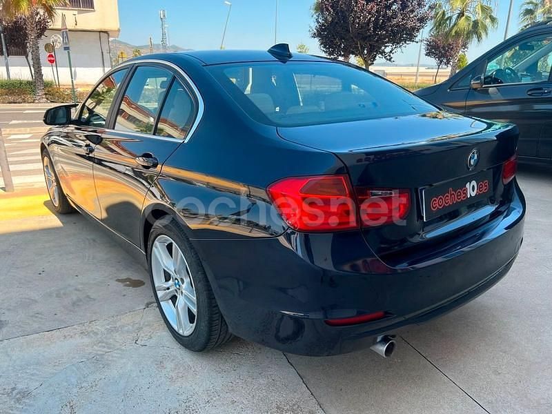 Usado BMW 320 Efficient Dynamics 163 CV (119 kW) 2015 Azul Berlina