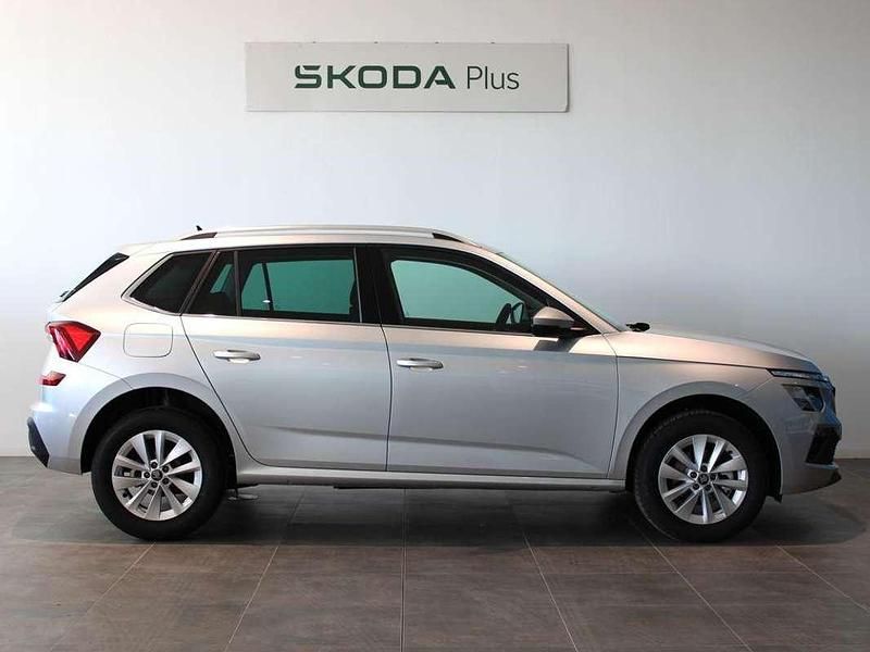Nuevo Skoda Kamiq Selection 116 CV (85 kW) 2025 Gris plata SUV